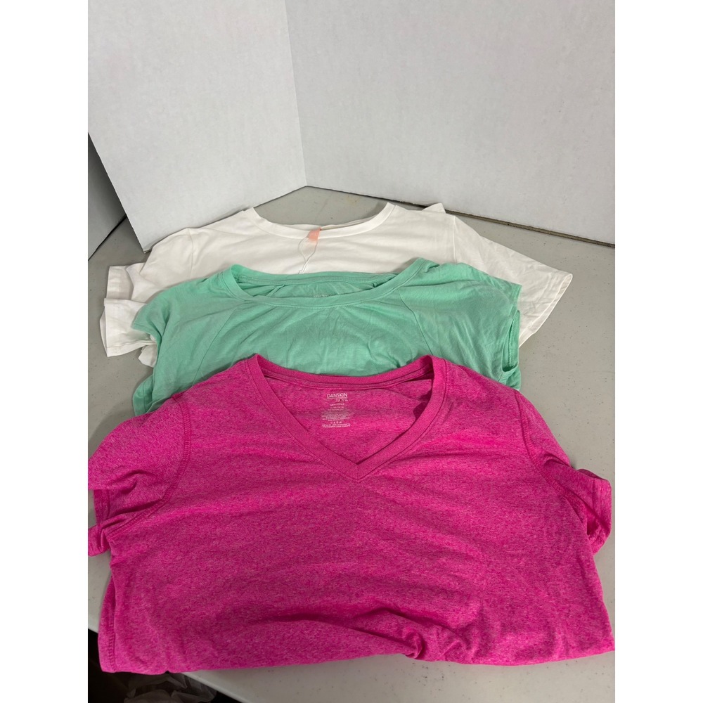 Lot of 3 Womens‎ XL Tops Danskin Now Xhilaration Jinkesi Pink Green White Tee